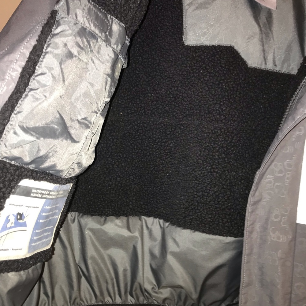NWOT Convert Columbia Winter Jacket Size 10/12 - Picture 2 of 3